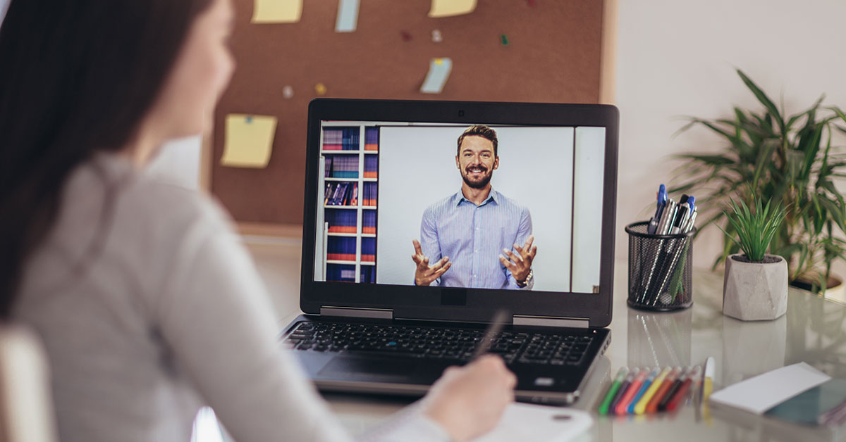 Studiare online per non rinunciare alla scuola